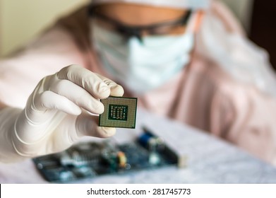 Young scientist develops microchip and checking electronic circuit