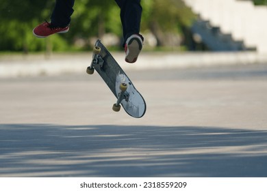 Kickflip Stock Illustrations – 162 Kickflip Stock Illustrations