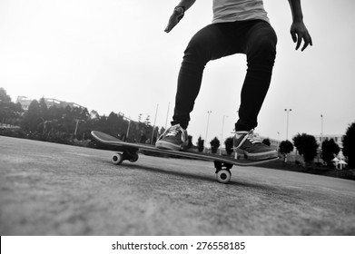 Skateboard Black And White Images Stock Photos Vectors Shutterstock