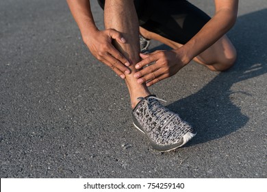 15,964 Ankle hurts Images, Stock Photos & Vectors | Shutterstock