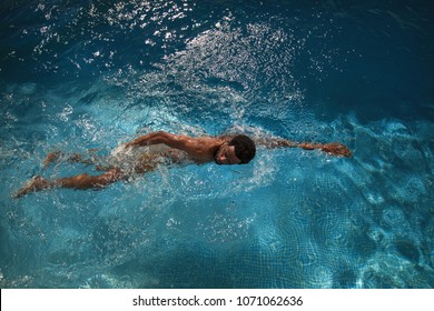 African American Swimming Images, Stock Photos & Vectors 