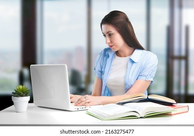 Young Student Worker Businesswoman Freelancer Counting Funds Domestic Bills On Calculator While Using Laptop