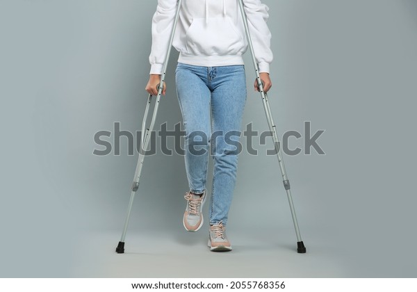 axillary crutches