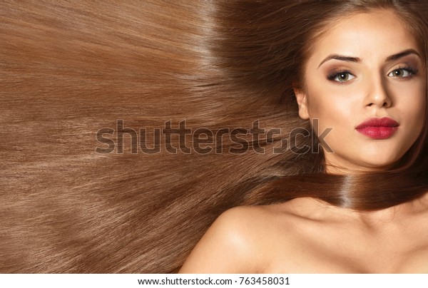 Young Woman Beautiful Long Hair Caramel Stockfoto Jetzt