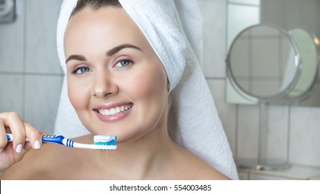 37,298 Girl brushing teeth Stock Photos, Images & Photography ...