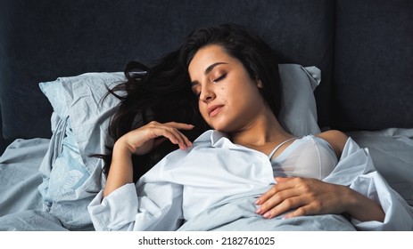 2,859 Bra sleeping bed Images, Stock Photos & Vectors | Shutterstock