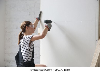 Imagenes Fotos De Stock Y Vectores Sobre Plasterboard Hole