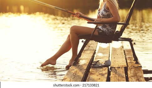 49,527 Fishing Woman Images, Stock Photos & Vectors | Shutterstock