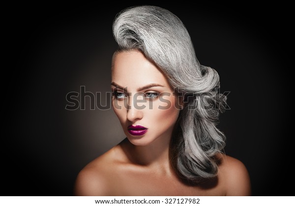 Young Woman Grey Hair Color Beautiful Stockfoto Jetzt