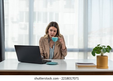 Young Woman Health Care Worker Psychologist And Psychotherapist Talking Online On Web Conference Video Call About How To Reduce Stress And Anxiety In Everyday Life. Female Expert Telemedicine.