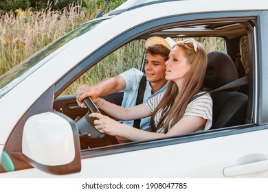 Couple Inside Car Talking Ready Road Stock Photo 1538686514 | Shutterstock