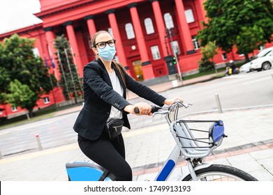 女性 スーツ 自転車 の画像 写真素材 ベクター画像 Shutterstock