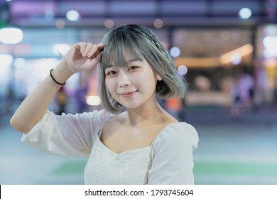 キャバ嬢 の画像 写真素材 ベクター画像 Shutterstock