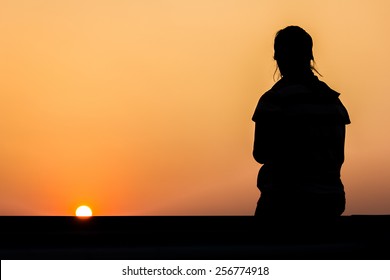 Young Woman Silhouette Sunset Stock Photo 256774918 | Shutterstock