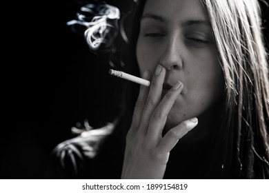 69,470 Woman and cigarette Images, Stock Photos & Vectors | Shutterstock