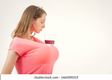 humour en images II - Page 5 Young-woman-wineglass-on-big-260nw-1465090319