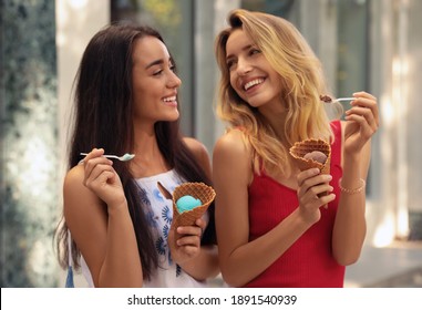 外人 女性 おいしい Hd Stock Images Shutterstock