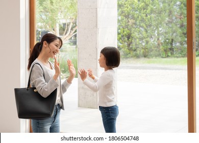 young working mother and daughter - Powered by Shutterstock