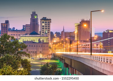 Youngstown Ohio Usa Downtown Skyline Twilight Stock Photo 1552295450   Youngstown Ohio Usa Downtown Skyline 260nw 1552295450 