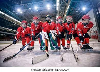 Youth hockey team - children play ice hockey