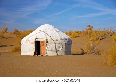 Yurt  In Kyzyl-Kum Desert, Uzbekistan 