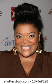 Yvette Nicole Brown  At Celebrity Catwalk For Charity Benefitting Animal Rescue. The Highlands Nightclub, Hollywood, CA. 08-28-08