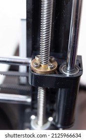 z axis on 3d printer. 3d printer parts