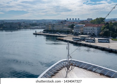 Zadar, Croatia - 23 May 2019: Workers And Tour Coaches Await Arrival Of Cruise Ship In The Port Of Zadar