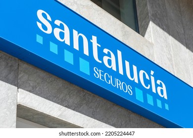 Zamora, España - 22 De Septiembre De 2022 - Santa Lucia Seguros Brand Physical Office Sign On The Street