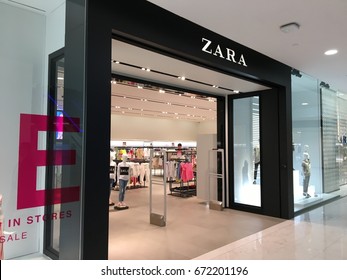 Zara Boutique Store Front Emquartier 