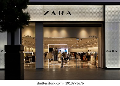 zara shop window images stock photos vectors shutterstock