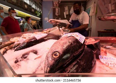 Zaragoza, Spain - 12 Aug. 2021: Bonito Tuna And Other Fresh Produce At The Counter Of One Of The Fishmongers At The Mercado Central De Zaragoza, Or Lanuza Market