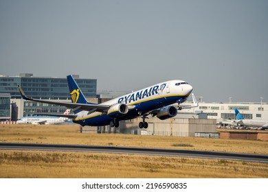 Zaventem, Belgium 01-09-2022: Planes Fly To Another Destination