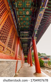 Zhangjiajie, Hunan, China - Agust 30, 2018 - Tianmenshan Temple On The Top Of Tianmen Mountain 