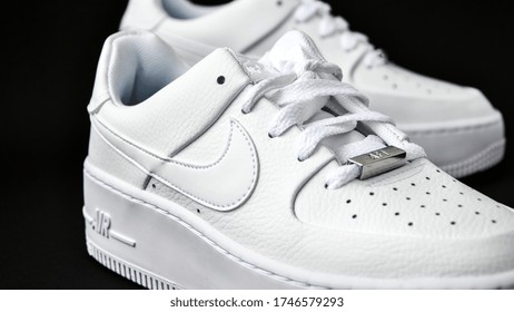 air force the shoes