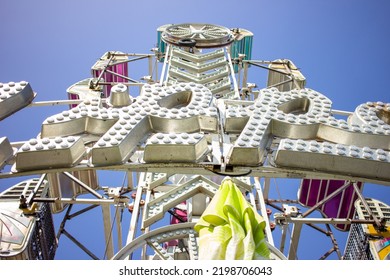 The Zipper Thrill Ride In The Park