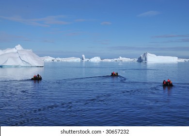 Zodiac cruise in Antarctica