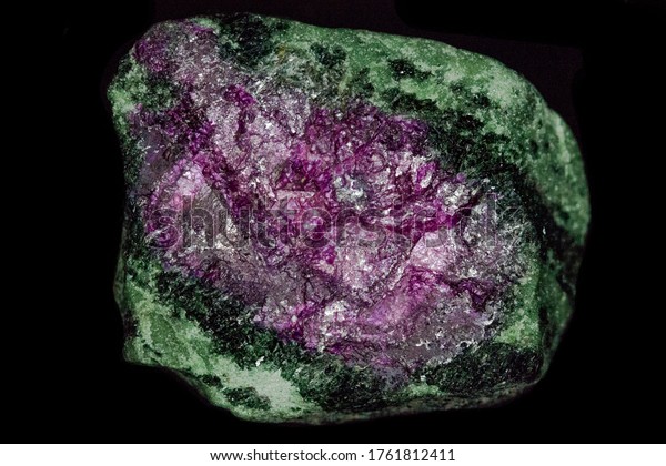 Zoisite Tanzanite\
Gemstone Purple Green