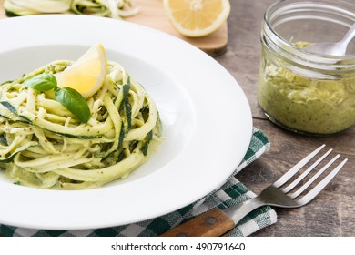 Zucchini Noodles With Pesto Sauce