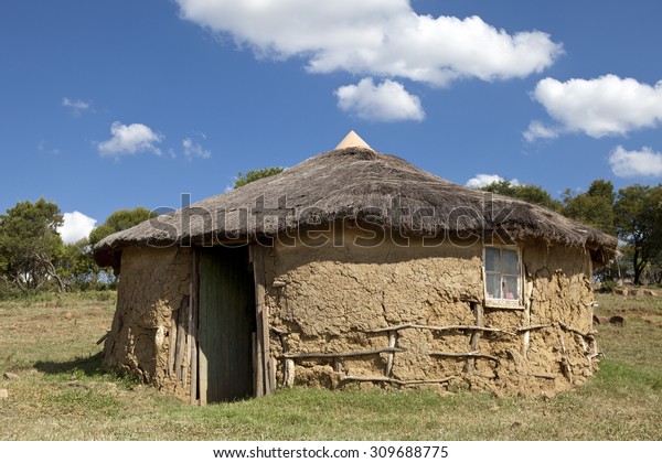 Zulu Hut Rural Village Stock Photo (Edit Now) 309688775