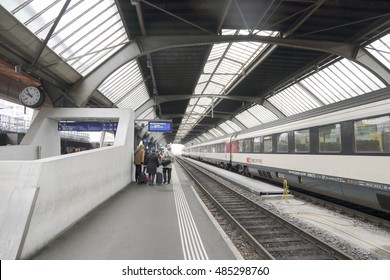   Zurich HB Train Station On December 7, 2015