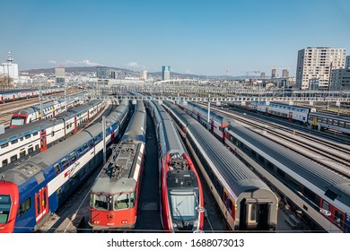 ZURICH, SWITZERLAND - MARCH 19, 2020: Serving Up To 2,915 Trains Per Day, Zürich Main Station Is One Of The Busiest Railway Stations In The World.