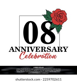 08. Jubiläumsfeier Logo, Vektordesign mit roter Rosenblume mit schwarzer Farbschrift auf weißem Hintergrund, abstrakt  