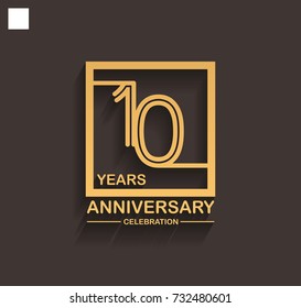 10 años de celebración de logotipo estilo línea enlazado en la plaza con color dorado. ilustración vectorial aislada en fondo oscuro