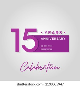 Logo del 15 aniversario. Diseño del logo de la celebración del aniversario con color púrpura para folletos, folletos, revistas, afiches de folletos, web, invitación o tarjeta de saludo. ilustraciones vectoriales.