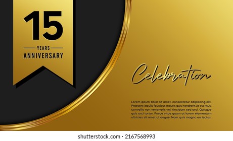 Logo del 15º aniversario con cinta de oro para folletos, volantes, revistas, afiches de folletos, banners, web, invitaciones o tarjetas de felicitación. Ilustración vectorial.