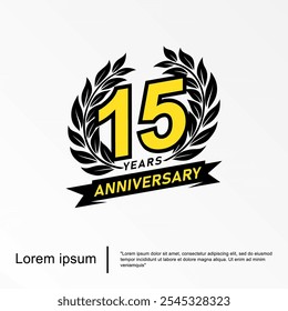 Emblema de la celebración del 15º aniversario. logotipo del aniversario aislado con corona de laurel y cinta. diseño de Plantilla de Ilustración vectorial para Web, volantes, póster, tarjeta de invitación o tarjeta de felicitación