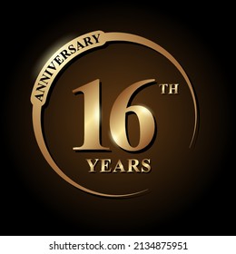 Celebración del 16 años. Logo del aniversario con anillo y elegancia color dorado aislado en fondo negro, diseño vectorial para celebración, tarjeta de invitación, tarjeta de saludo y banner