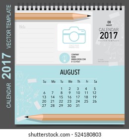 2017 Diseño vectorial del calendario, plantilla mensual de calendario para agosto.