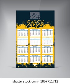 Plantilla de calendario de pared 2021. Diseño de calendario de una sola página, Calendario de 12 meses.
Diseño de plantillas de calendario de pared listo para imprimir.